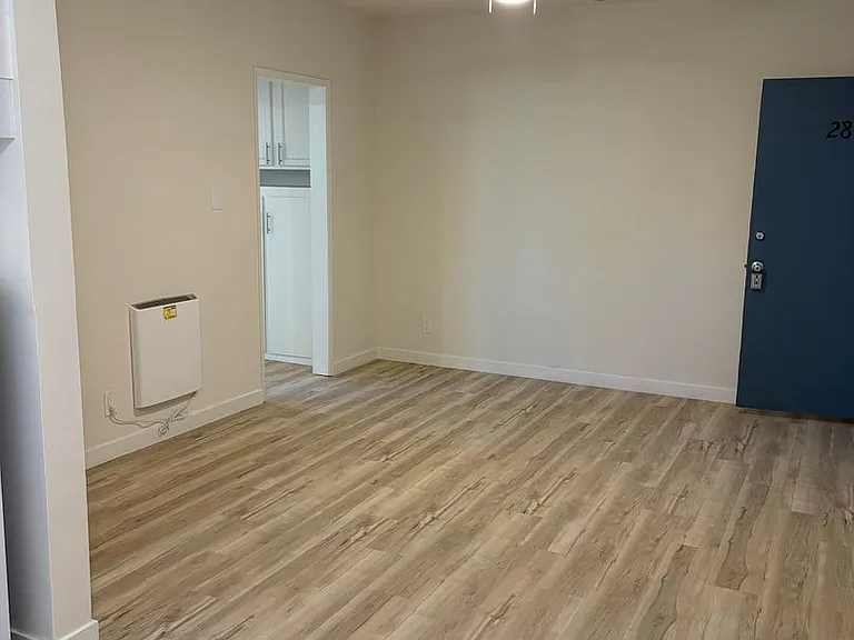 4112 Grand View Blvd — Photo 4