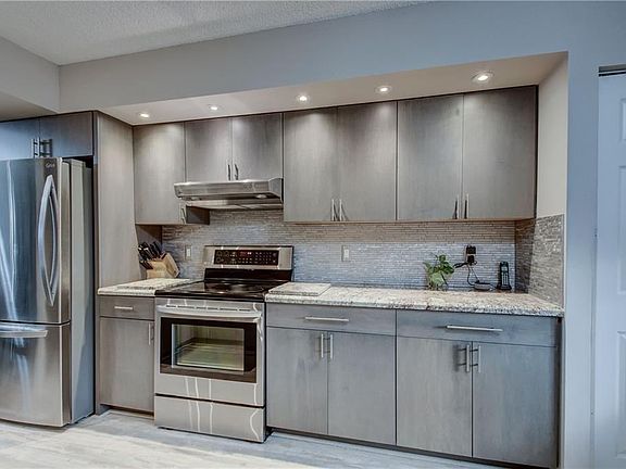 2nd image of 1601 Abaco Dr APT K4
