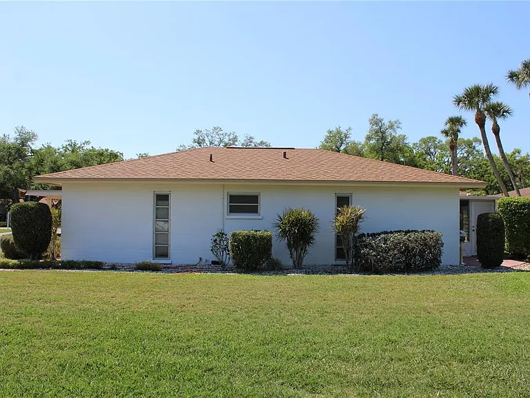 5062 Live Oak Cir #5026 — Photo 40