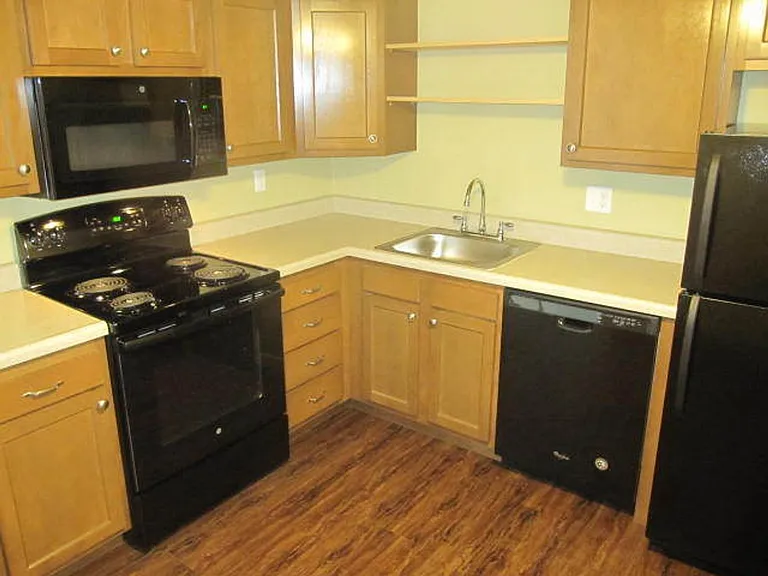 7816 Sailor Pl — Photo 2