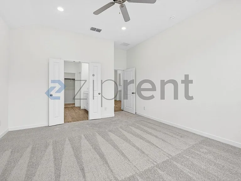 724 Demelza Dr — Photo 15