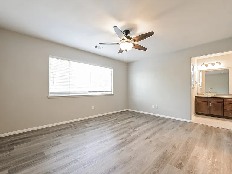5065 Pelican St — Photo 11
