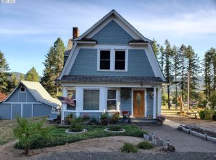 1052 Laurel Ave, Sutherlin, OR 97479