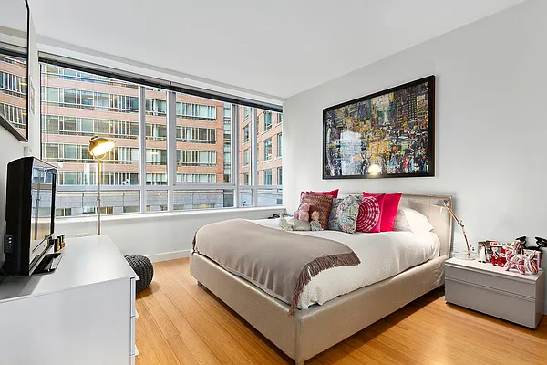 Sold by Corcoran | media 4