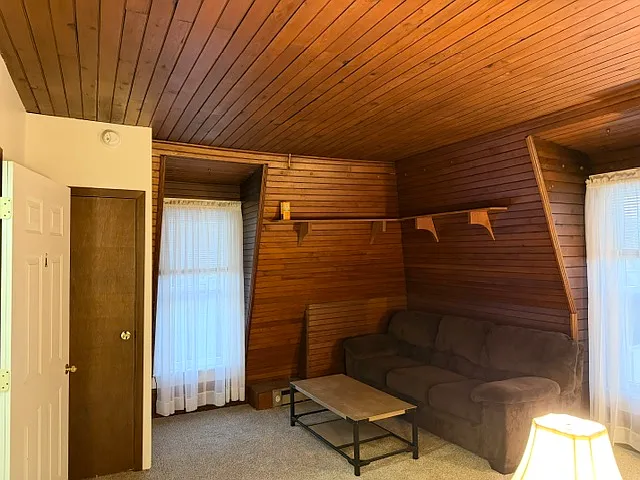 1 bed, 750 sqft, $750 — Photo 3