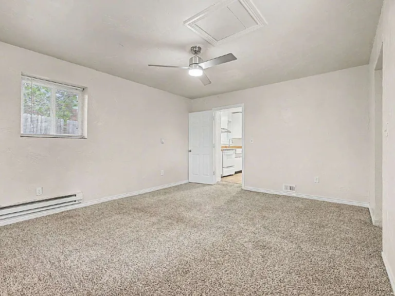 1762 Chester St — Photo 14