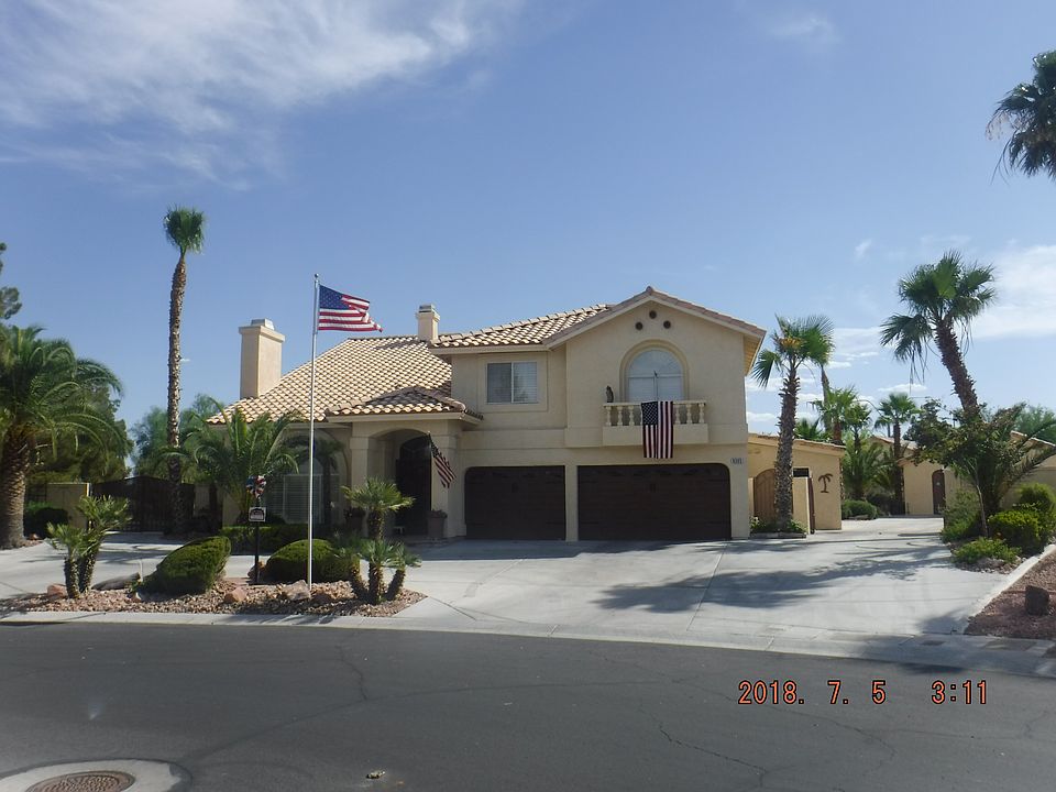 1st image of 8395 Hidden Crossing Ln