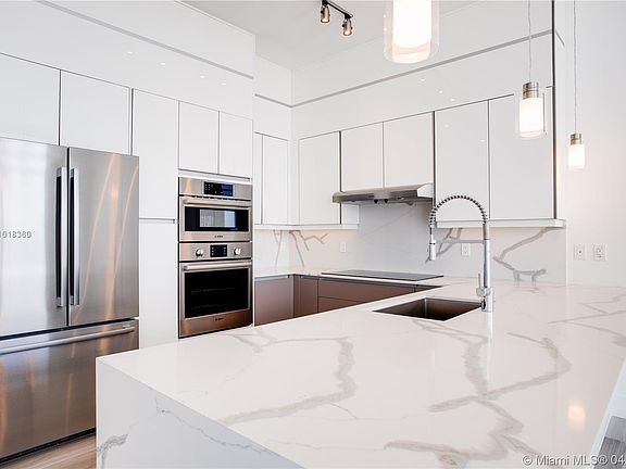 3rd image of 400 NW 1st Ave #4608