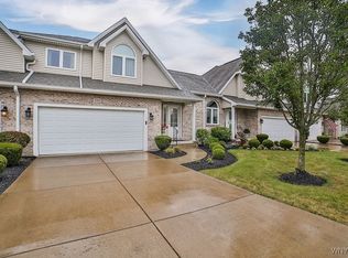 311 White Oak Ln, Grand Island, NY 14072