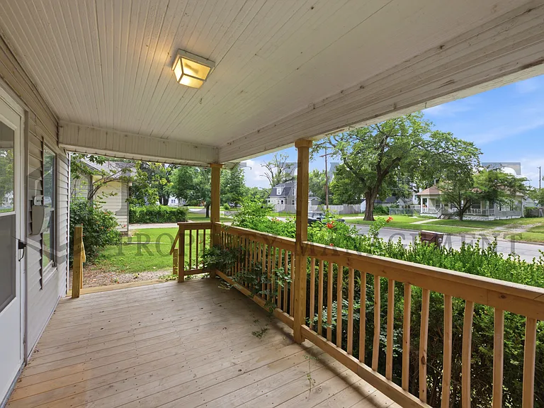 232 S Sedgwick St — Photo 3