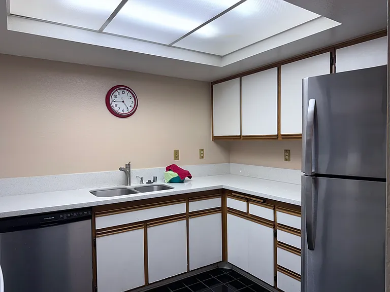 753 Park Shadow Ct — Photo 8