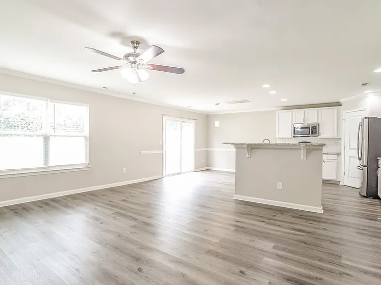 5004 Broad Leaf Ct — Photo 4