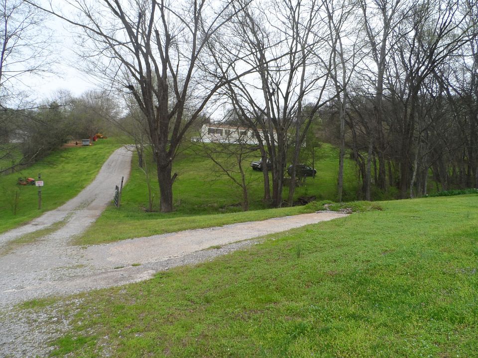 2nd image of 395 Milky Way Dr