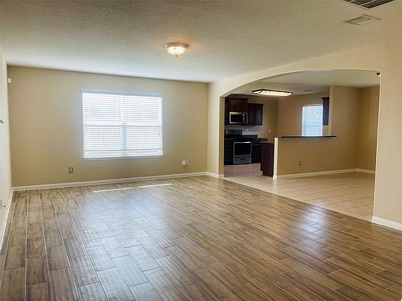 4th image of 9434 Turquoise Meadow Ln
