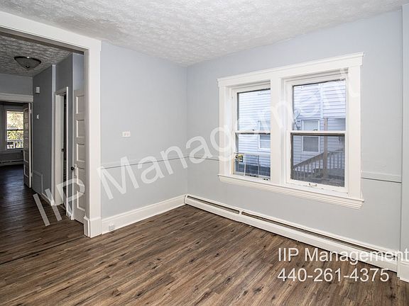 3rd image of 1609 Lakewood Ave APT 2