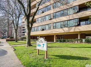 920 166th St APT 4B, Beechhurst, NY 11357