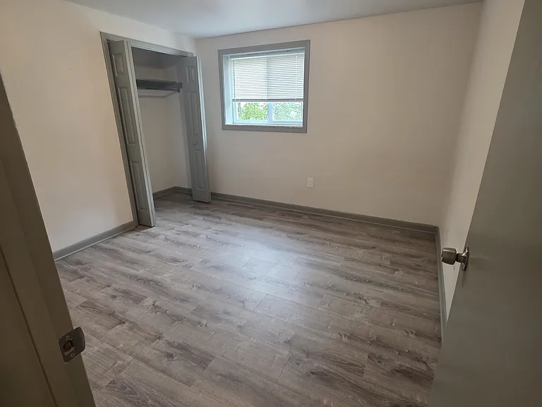 518 George St — Photo 17