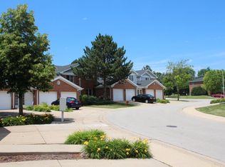 520 Redtail Rdg UNIT B, Elgin, IL 60123