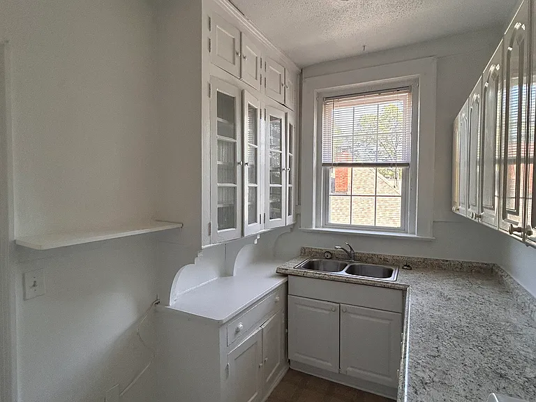 506 N Buchanan Blvd — Photo 7