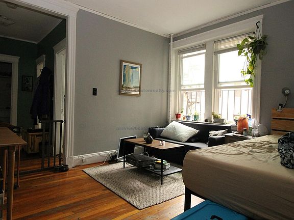 4th image of 1450 Commonwealth Ave #Cmv19