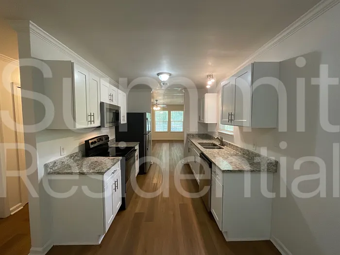 651 Langston Dr SW — Photo 4