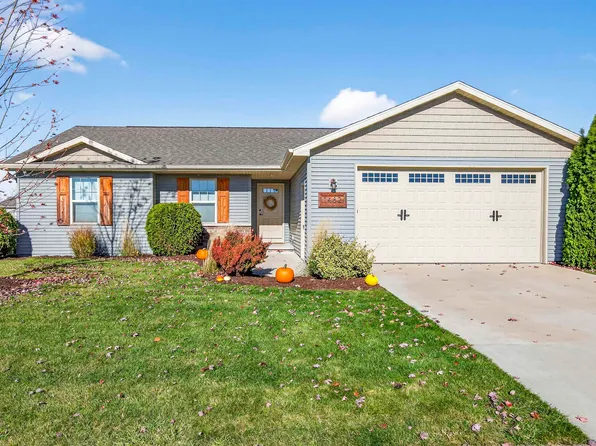 1482 Haen Dr, Kaukauna, WI 54130