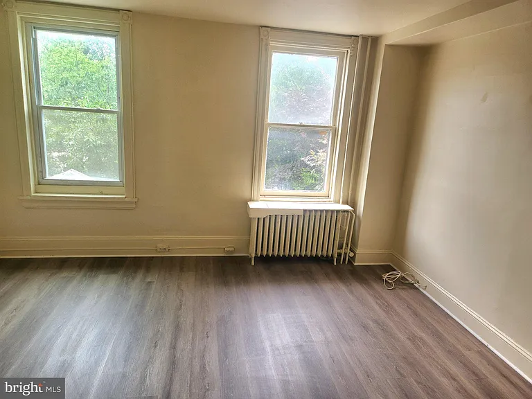 5023 Penn St — Photo 5