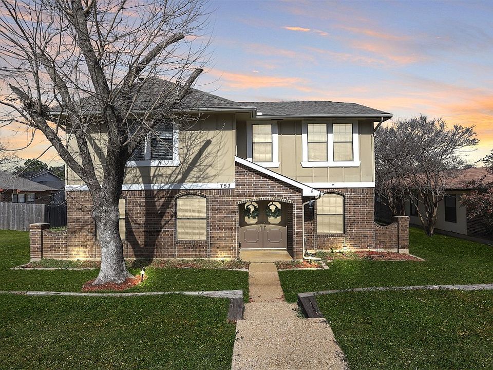 1st image of 753 Walnut Dr