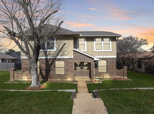 753 Walnut Dr, Lewisville, TX 75067