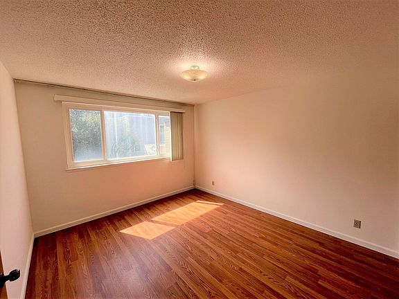 5th image of 1815 9th Ave