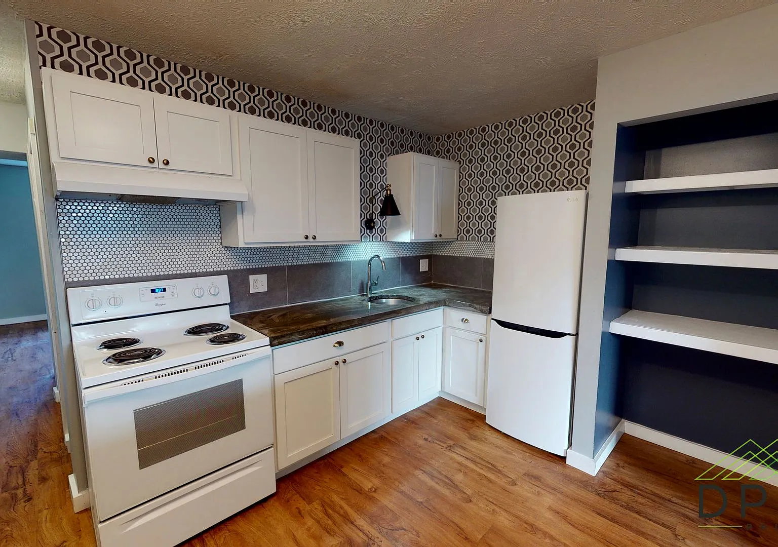 Welcome to 326 E Hillsdale Lansing, MI 48933!! — Photo 2