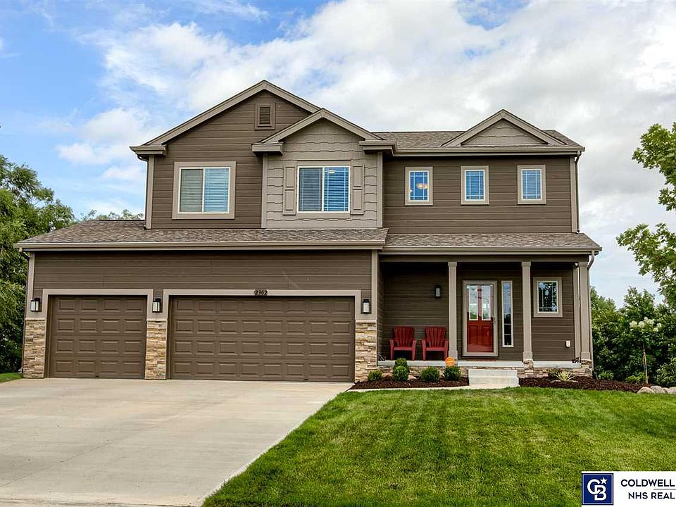 1st image of 2302 Oriole Dr