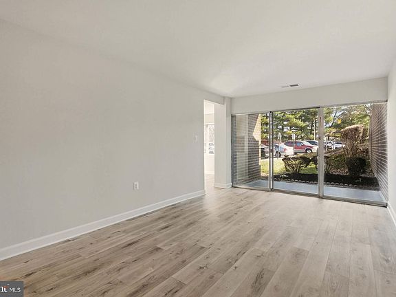 3rd image of 428 Girard St #176-T-4