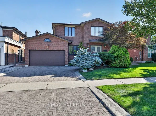 96 Benjamin Dr, Vaughan, ON L4L 1H9