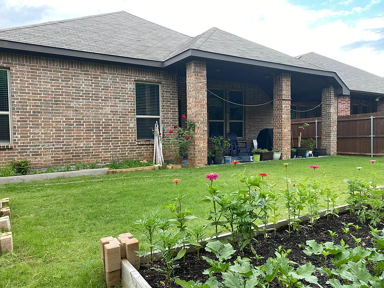 332 Mary Dr — Photo 13