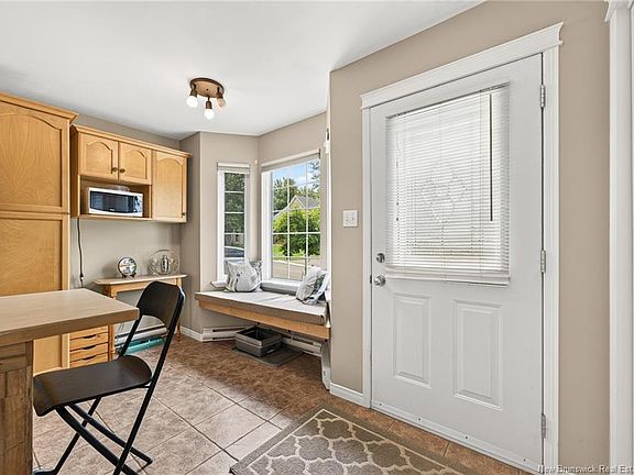 3rd image of 144 Sanford St