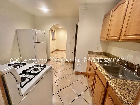 2nd image of 725-727 S Wyoming Ave #725-A