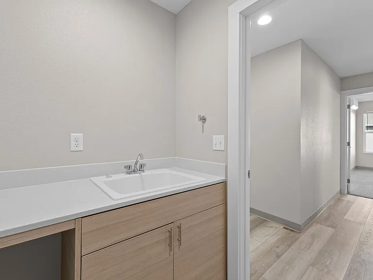 1703 N Selkirk Rd — Photo 51