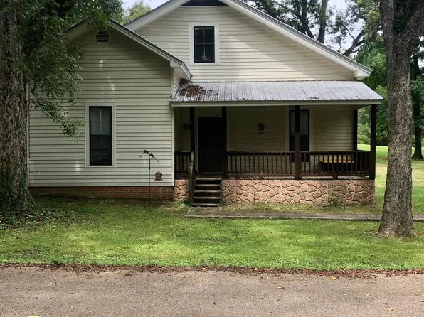 122 Plant St, Plantersville, MS 38862