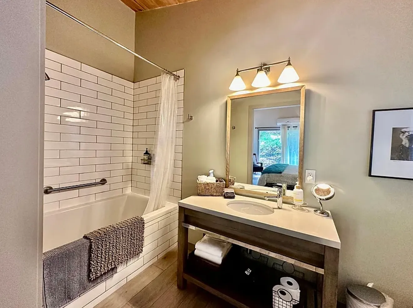 2 bed, 800 sqft, $2,490 — Photo 4