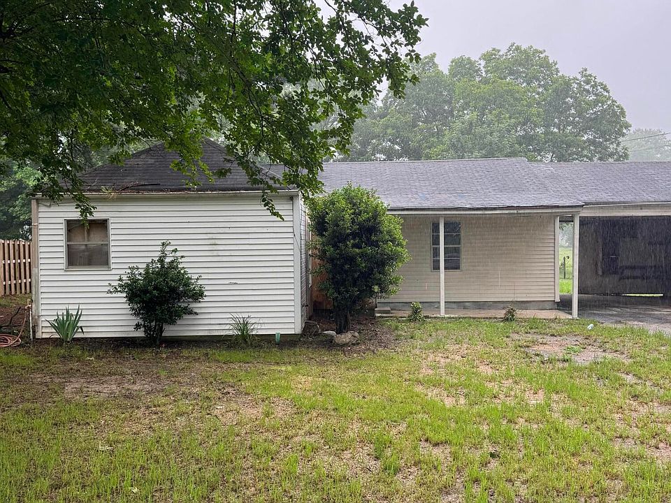1st image of 159 Croft Rd