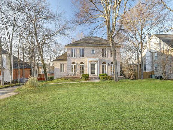 4th image of 110 Cedar Forest Dr