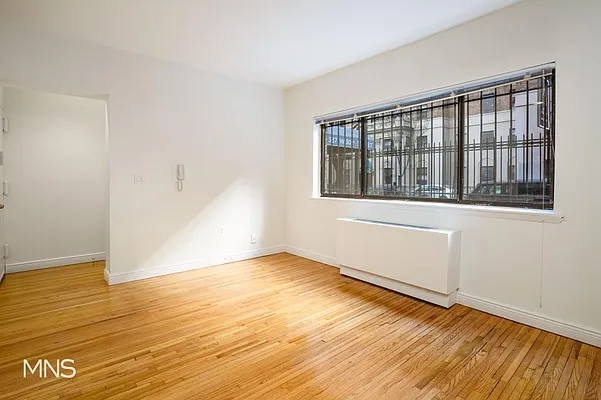 Rented by MNS Marketing | media 14