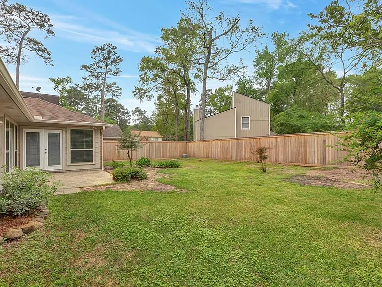 17 Wishbonebush Rd — Photo 33