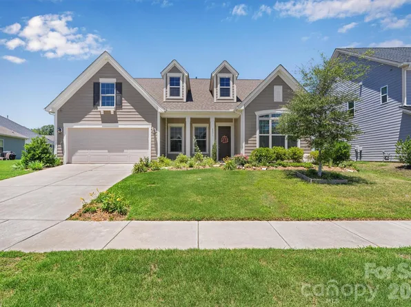 8091 Woodline Ln, Denver, NC 28037