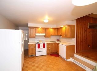 7024 Humbert Rd, Godfrey, IL 62035