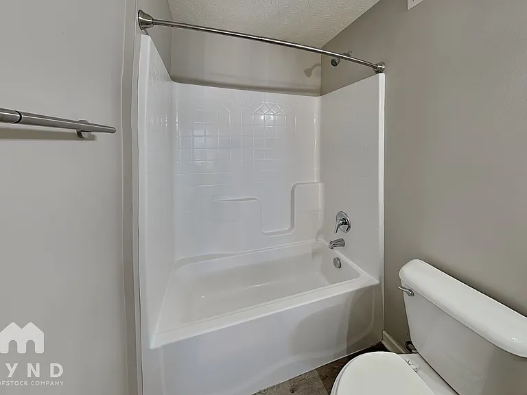 305 Kear St — Photo 16