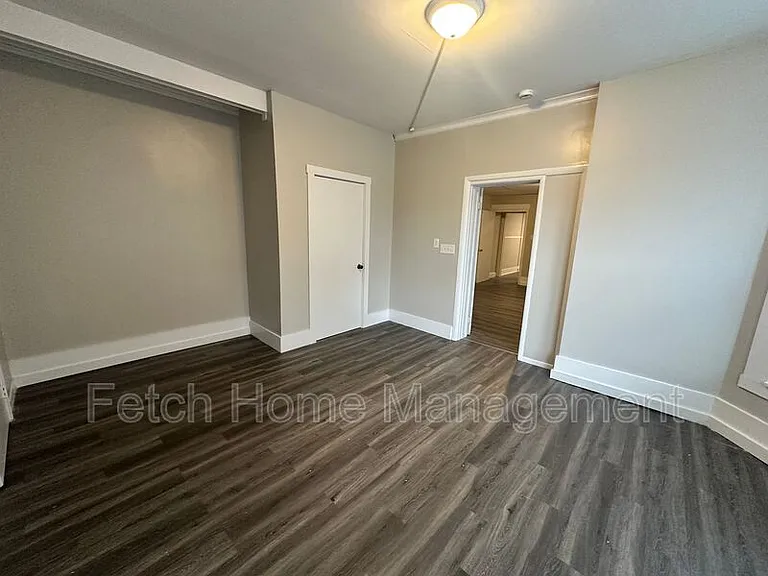 832 N 5th St #1 — Photo 9