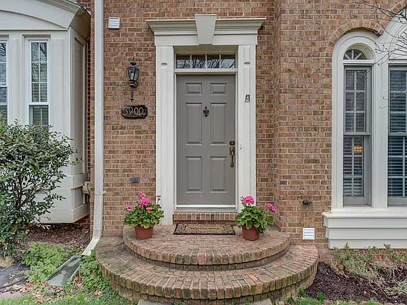 3rd image of 3900 Maximilian Ct