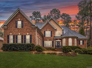 354 Riverwood Rd, Mooresville, NC 28117